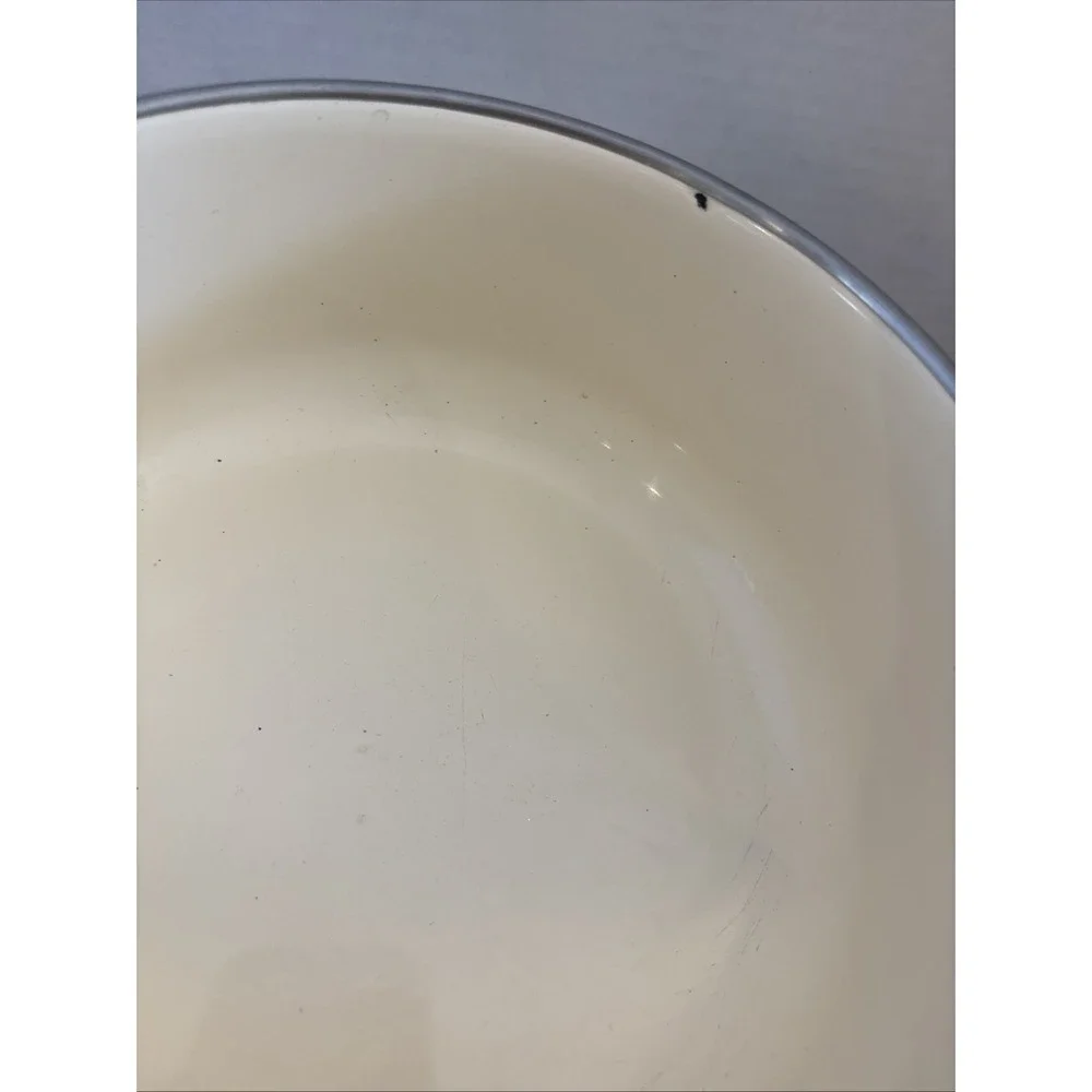 Vintage JC Penney Kobe Kitchen enamelware mixing bowl.